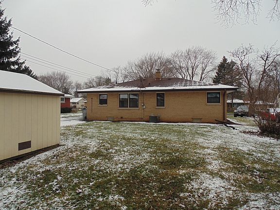 4th image of 7454 N 52nd St