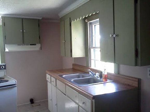Elm Kitchen