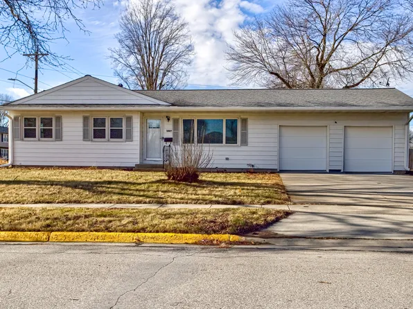 2407 Northwestern Ave, Ames, IA 50010