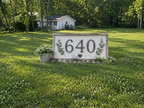 640 Guildfield Dr, Clarksville, TN 37043