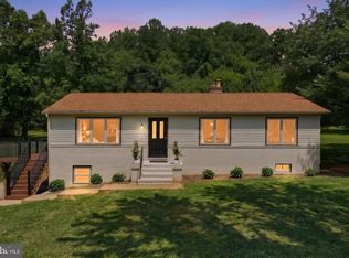 5007 Woods Rd, Stewartstown, PA 17363