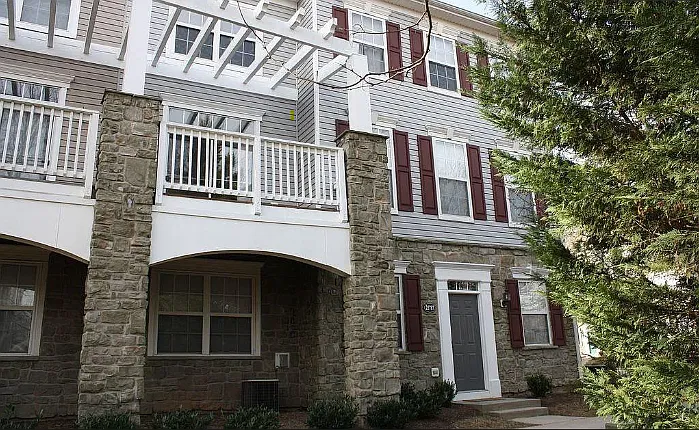21787 Flanders Ct — Photo 1