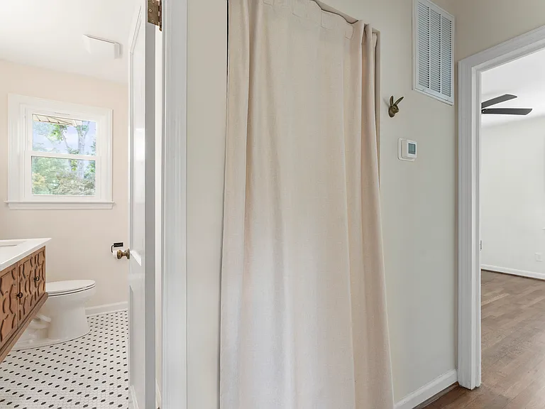 3411 Wilshire Dr — Photo 17
