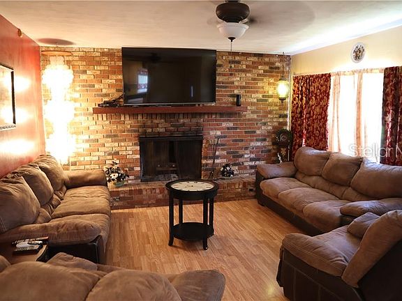 2nd image of 1202 Diedrich Ct