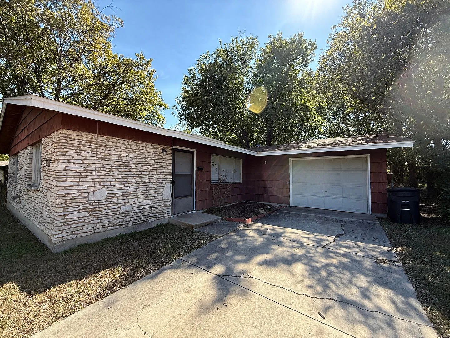 1504 Kimberly Lane — Photo 1