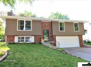 6101 Princess Margaret Dr, Lincoln, NE 68516