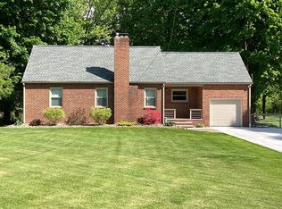 1250 Steese Rd, Uniontown, OH 44685