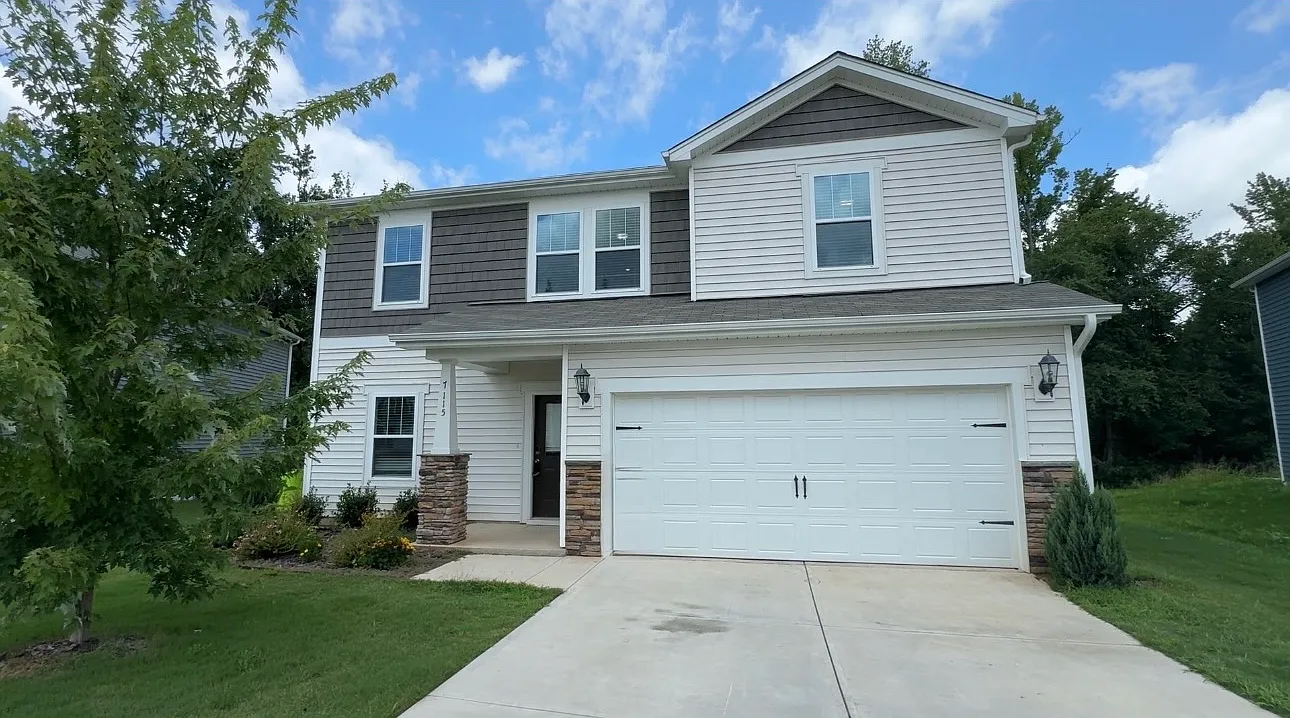 4 bed, 2.5 bath, 2345 sqft, $2,145 — Photo 1