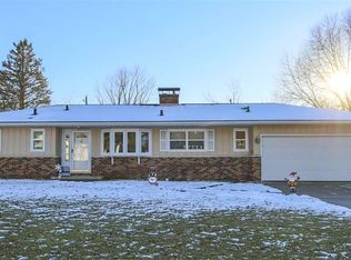 1179 Ridgemont Rd, Waterloo, IA 50701