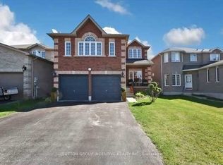 68 Joseph Cres, Barrie, ON L4N0Y1