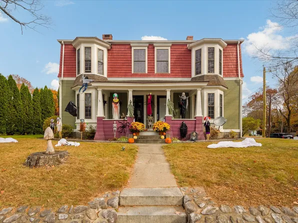 114 Grove Street, Putnam, CT 06260