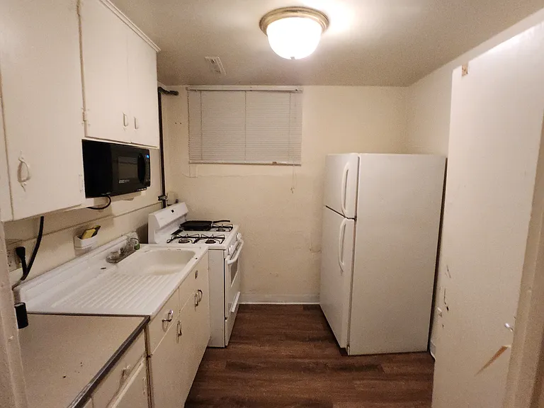 202 Maple St SE #202 — Photo 9