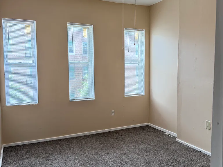 529 Wilson St — Photo 8