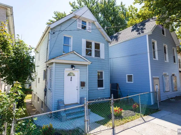 86 Palm St, Newark, NJ 07106