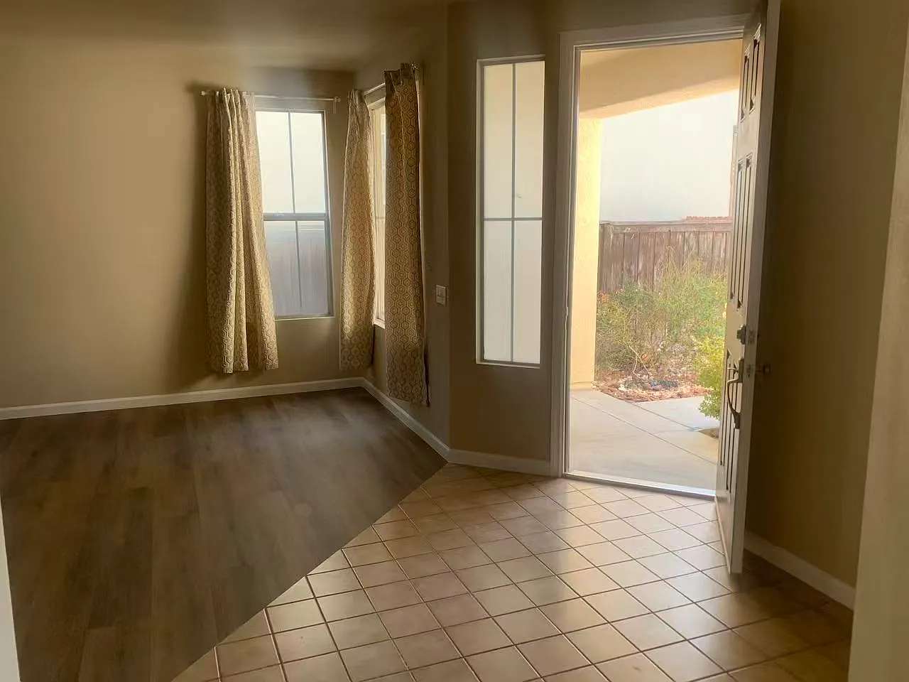 5 bed, 2990 sqft, $3,500 — Photo 2