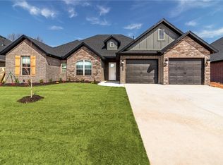 433 Casella St, Springdale, AR 72762