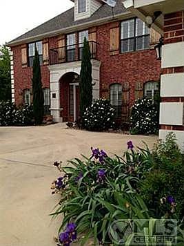 4th image of 110 Brookbend Dr