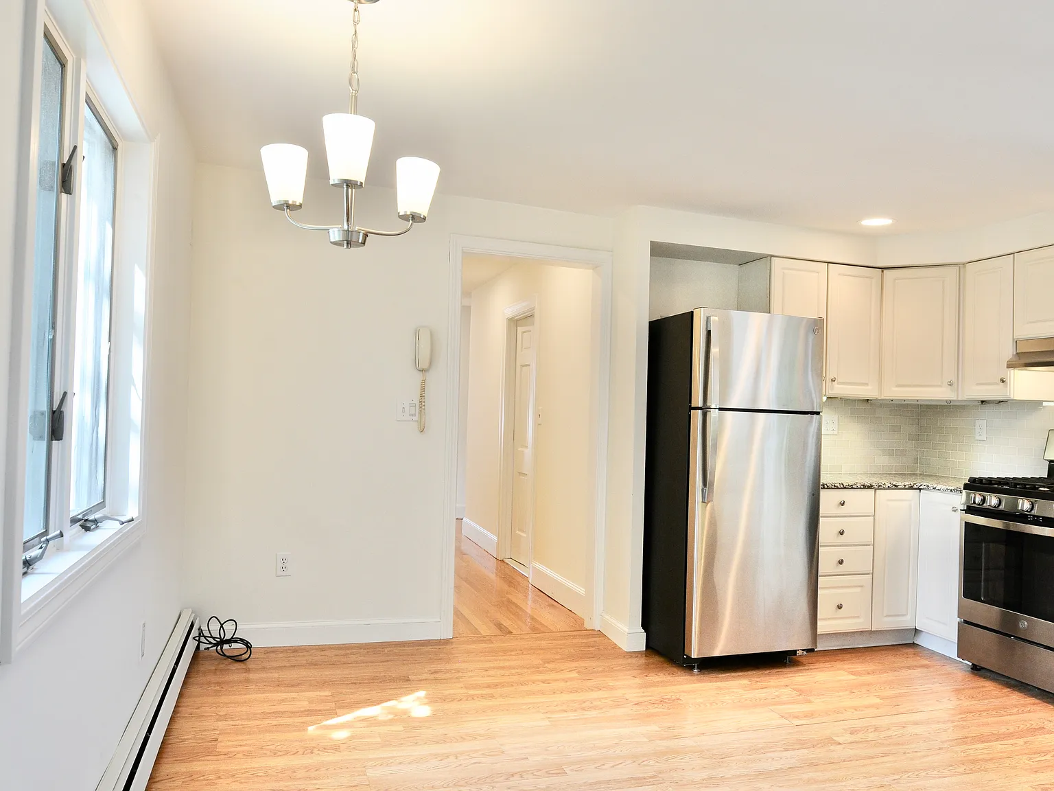 3 bed, 1500 sqft, $3,800 — Photo 4