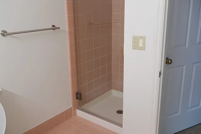 1063 Carolina St — Photo 18