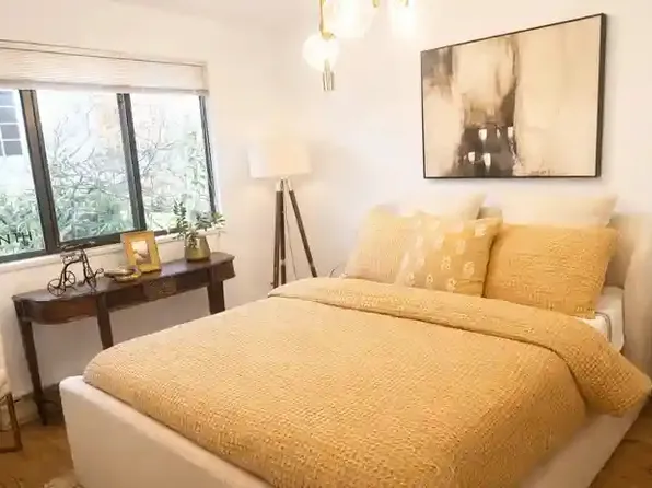 (undisclosed Address), West Vancouver, BC V7S 2X7