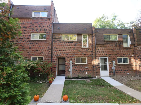 118 Wales Ave, Markham, ON L3P 3K2