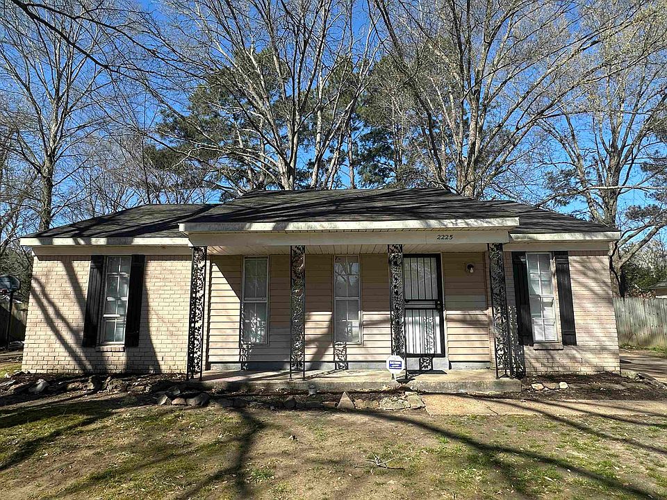 1st image of 2225 Eveningview Dr