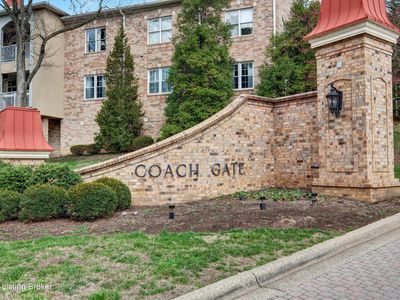 5800 Coach Gate Wynde APT 321, Windy Hills, KY, 40207