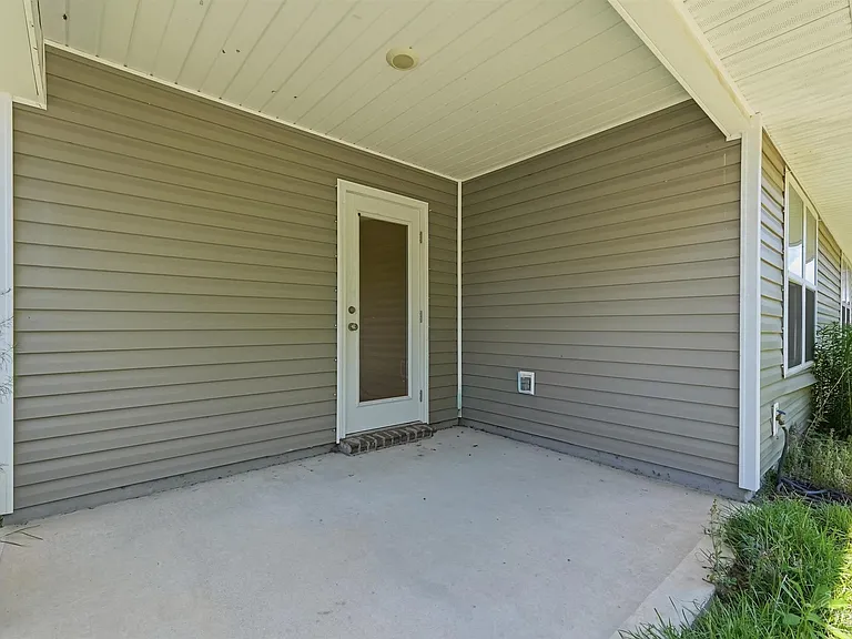 5367 Peach Dr — Photo 50