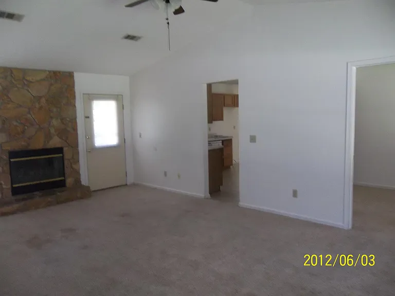 100 Creekwood Cir — Photo 15
