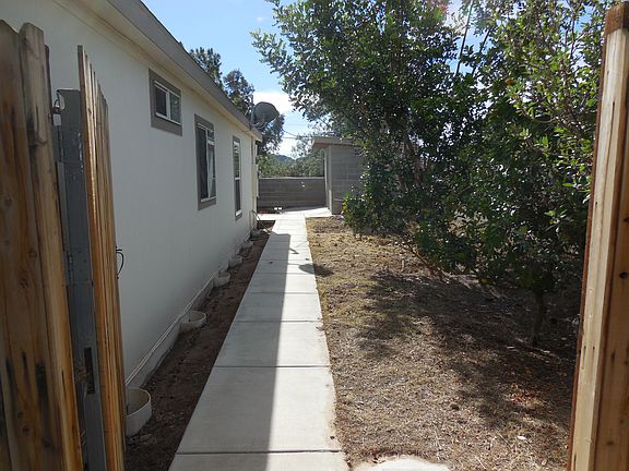 3rd image of 1541 E Sunnyside Dr