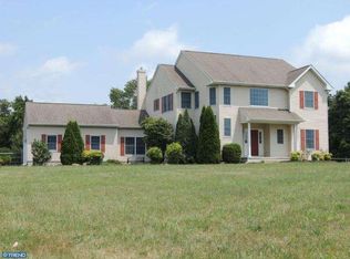 54 Petticoat Bridge Rd, Columbus, NJ 08022