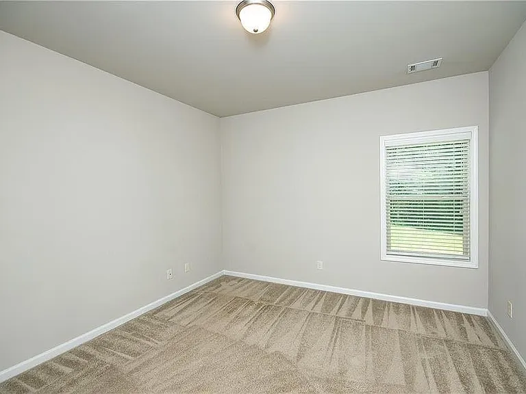 7490 Silk Tree Point — Photo 23