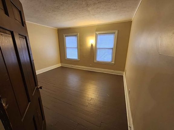 5th image of 809 Walnut St #2
