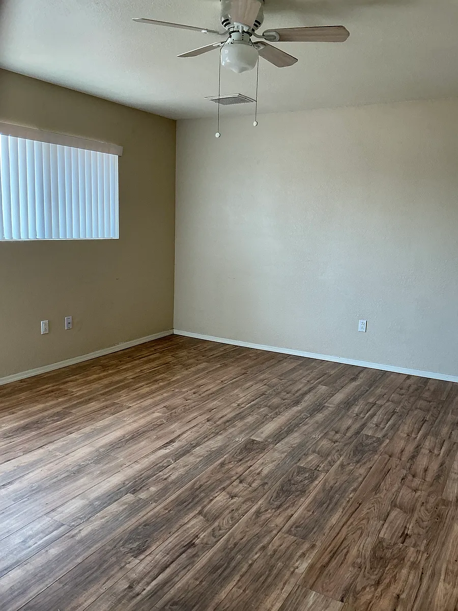 Building Photo - 3090 E Butler Ave #2