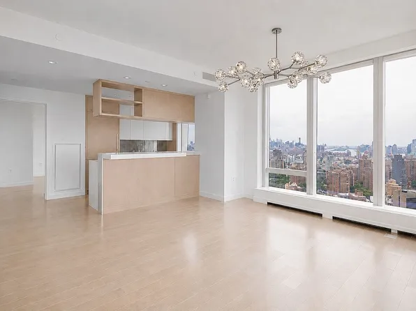 252 South St #42G, New York, NY 10002