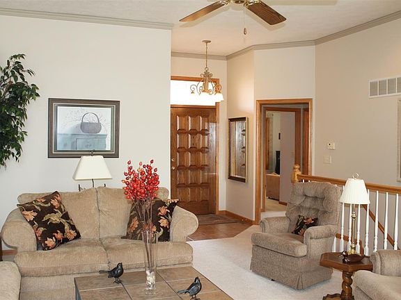 3rd image of 1005 Bramble Bush Dr