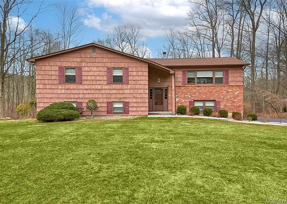 1st image of 74 Edgewood Rd