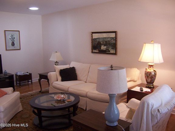 4th image of 535 Pinehurst Trace Drive