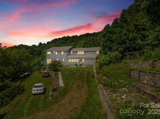 505 Old Home Place Dr, Marshall, NC 28753