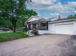 250 Mistletoe Ct, Sunbury, OH