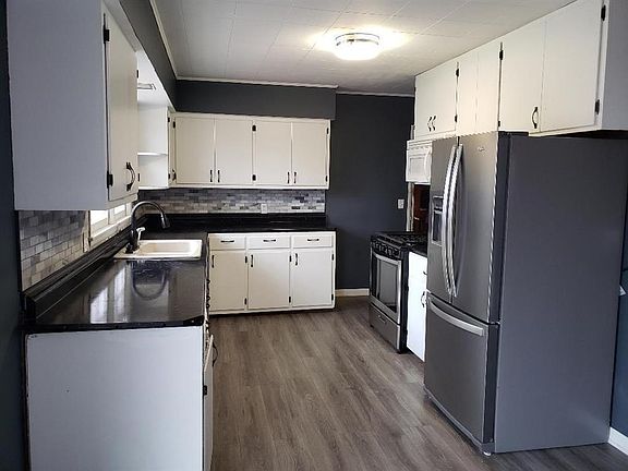 5th image of 789 S Harriet St