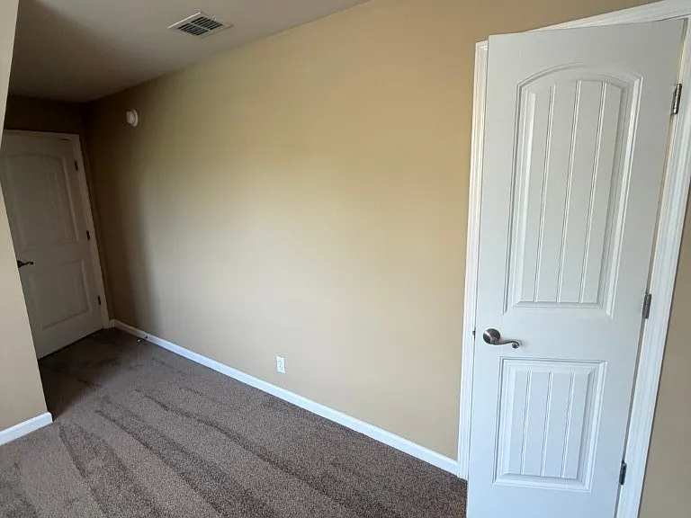 4406 Maximillion Cir — Photo 40