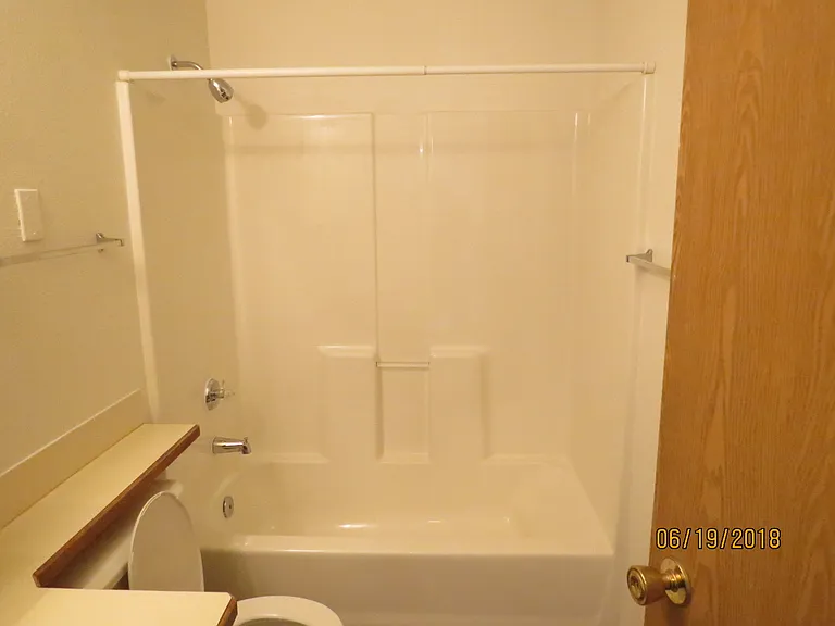 Hart Terrace Apartments — Photo 19