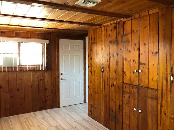 1032 E Glenn St — Photo 36