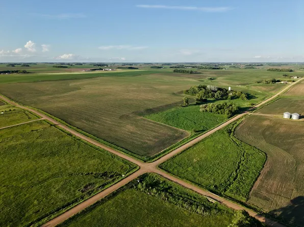 47626 253rd St, Baltic, SD 57003