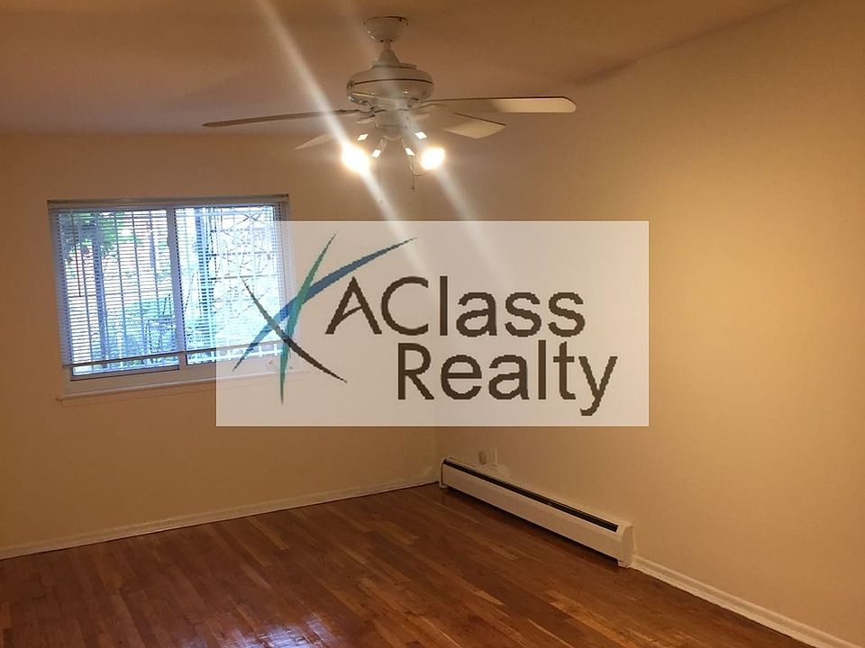 1st image of 2220 37th St #2R