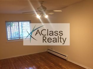 2220 37th St #2R, Astoria, NY 11105