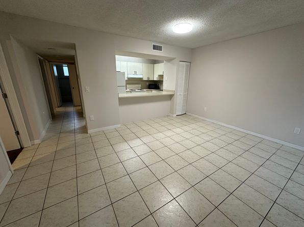 10405 SW 212th St APT 102