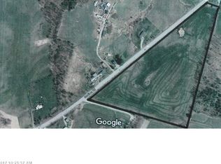 698 Gardiner Rd, Wales, ME 04280