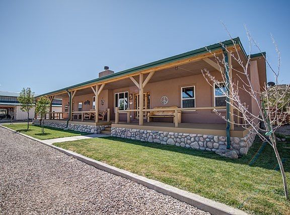 2nd image of 344 El Valle Loop
